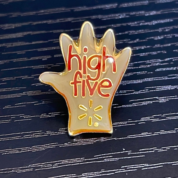 🆕 Walmart/Sam’s Club High Five Pin - Picture 2 of 3